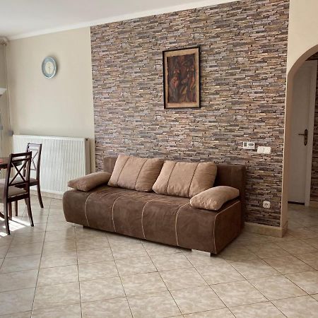 Kristaly Apartman Eger Extérieur photo
