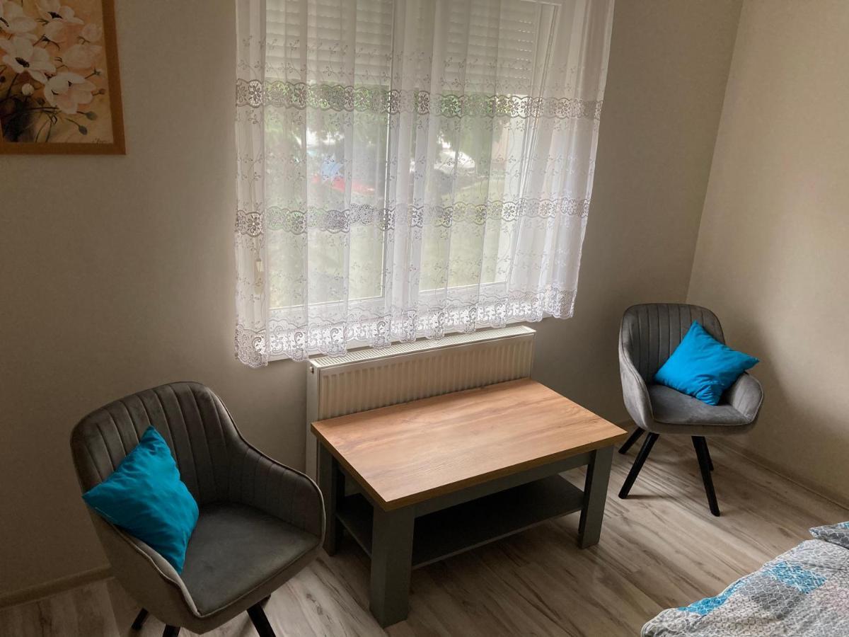 Kristaly Apartman Eger Extérieur photo