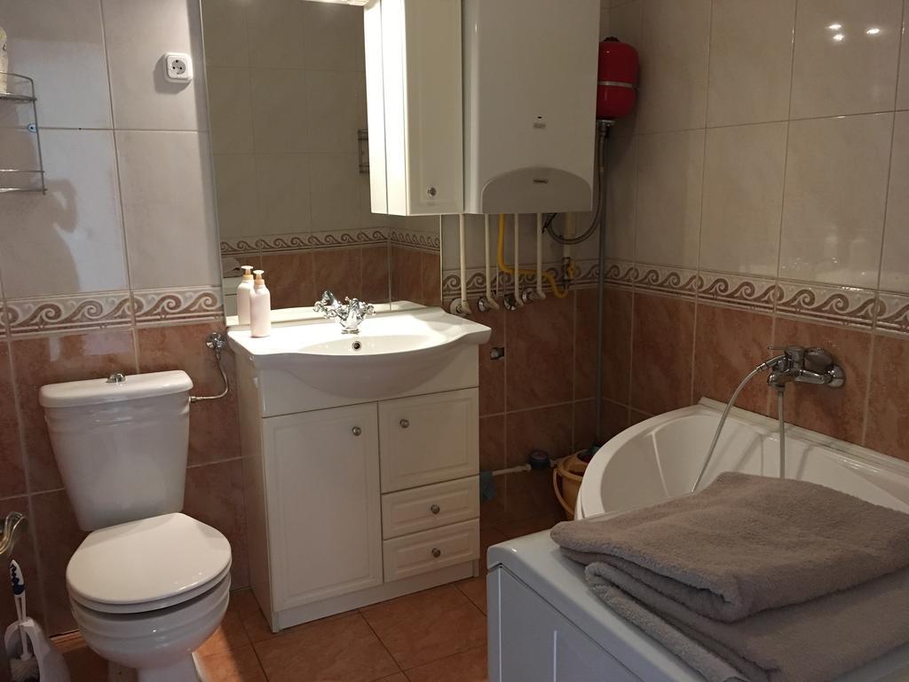 Kristaly Apartman Eger Extérieur photo